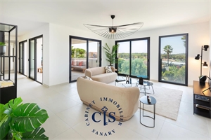 appartement à la vente -   83110  SANARY-SUR-MER, surface 150 m2 vente appartement - APR741885